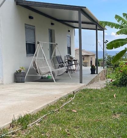 Ambelakia Bungalow โมเน็มวาซี ภายนอก รูปภาพ