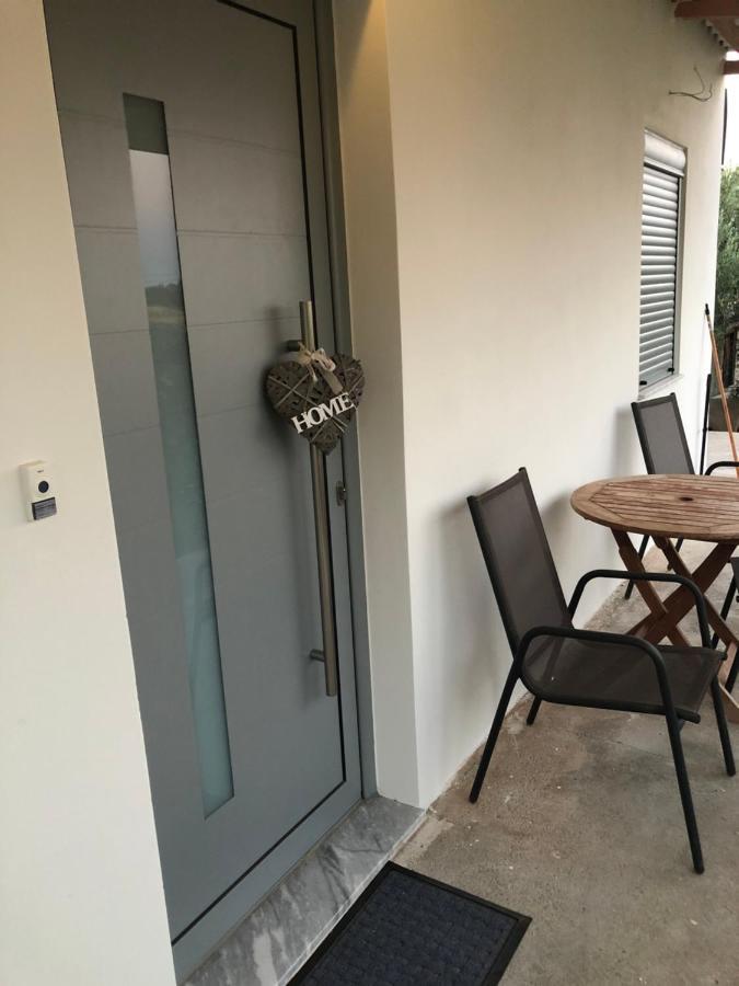 Ambelakia Bungalow โมเน็มวาซี ภายนอก รูปภาพ